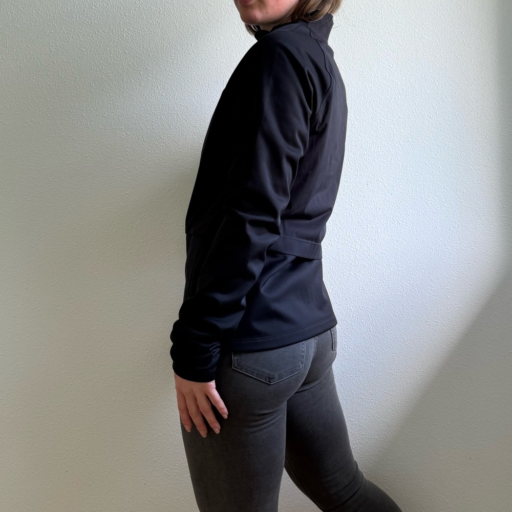 Asics Women's Los Angeles Marathon Fleece Lined Utility Jacket in Black w/ logo - Picture 3 of 15